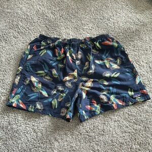 Patagonia men’s baggies shorts